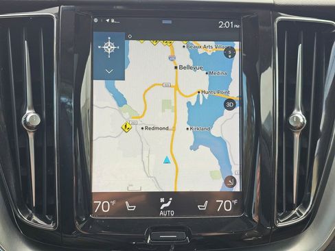 Used 2019 Volvo XC60 T5 Momentum w/ Protection Package Premier AWD/4WD image 14