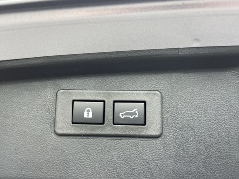 Certified 2025 Subaru Outback Touring w/ Tech Package 3 image 9