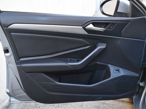 Used 2019 Volkswagen Jetta S w/ Driver Assistance Package image 17