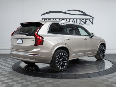 New 2026 Volvo XC90 B6 Plus image 5