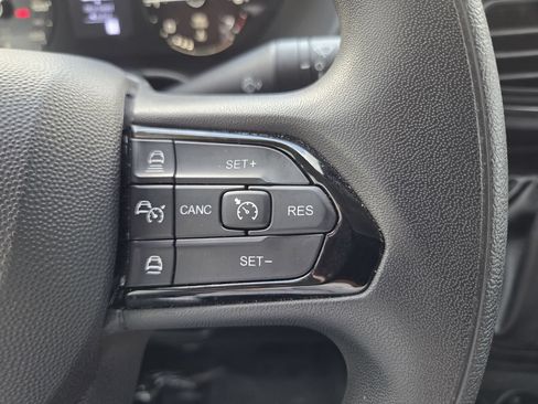 Used 2025 RAM ProMaster 2500 w/ Convenience Group FWD image 16