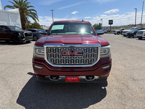 Used 2017 GMC Sierra 1500 Denali w/ Denali Ultimate Package AWD/4WD image 2