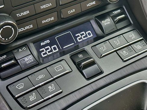 Certified 2019 Porsche 911 Carrera GTS RWD image 21