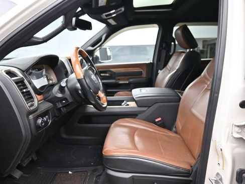 Used 2020 RAM 3500 Limited image 19