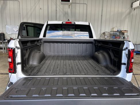Used 2026 RAM 1500 Express AWD/4WD image 22