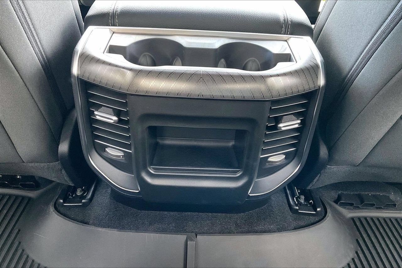 New 2026 RAM 1500 Big Horn AWD/4WD image 13