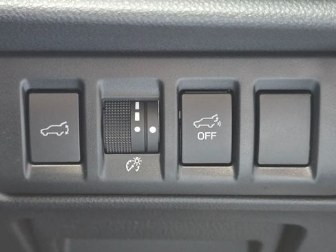 Certified 2025 Subaru Outback Touring XT AWD/4WD image 26