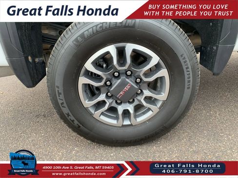 Used 2022 GMC Sierra 3500 SLT w/ Gooseneck/5TH Wheel Package image 9