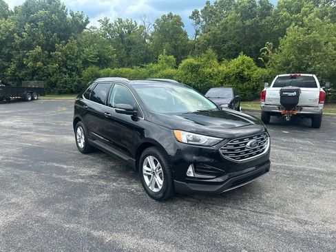 Used 2020 Ford Edge SEL w/ Convenience Package FWD image 3