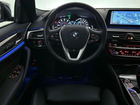 Used 2018 BMW 530e xDrive w/ Premium Package 2 AWD/4WD image 31