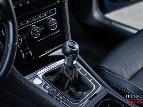 Used 2019 Volkswagen Golf R 4-Door image 20