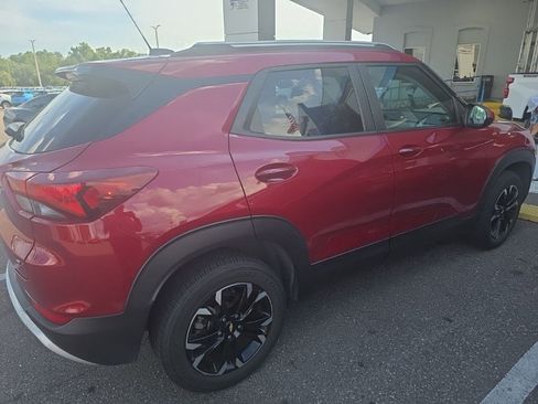 Used 2021 Chevrolet TrailBlazer LT AWD/4WD image 4