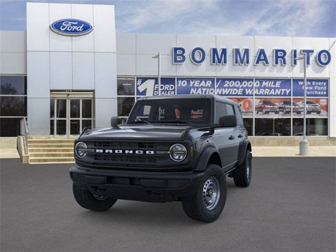 New 2025 Ford Bronco 4-Door image 2