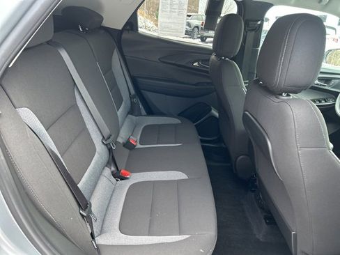 Used 2023 Chevrolet TrailBlazer LT w/ Convenience Package image 10