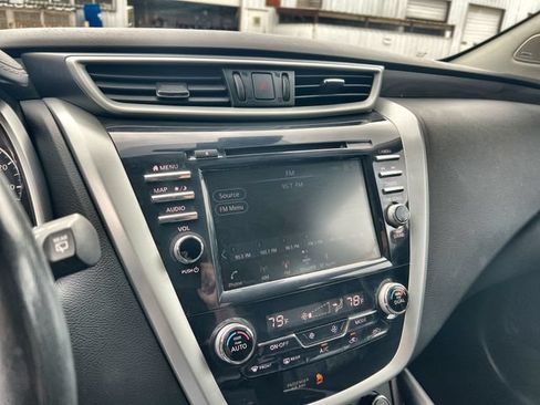 Used 2019 Nissan Murano Platinum w/ Cargo Package FWD image 13