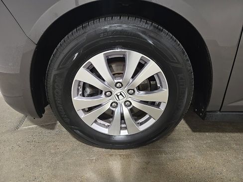 Used 2016 Honda Odyssey EX-L image 19