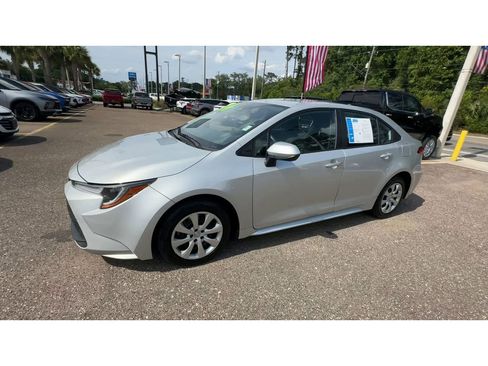 Used 2024 Toyota Corolla LE FWD image 6