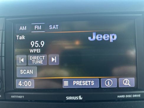 Used 2018 Jeep Wrangler Unlimited Sport S AWD/4WD image 28