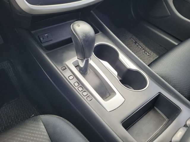 Certified 2017 Nissan Altima 2.5 SR FWD image 32