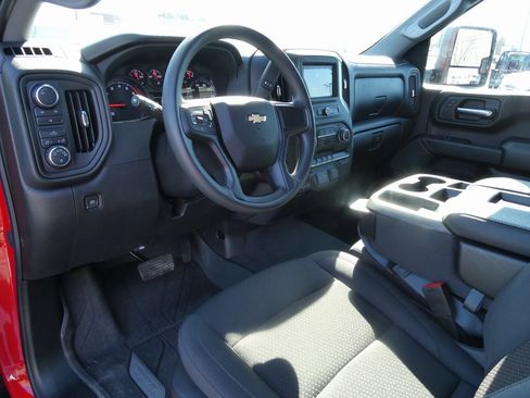 Certified 2024 Chevrolet Silverado 3500 W/T image 21