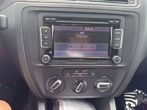 Used 2015 Volkswagen Jetta SE FWD image 11