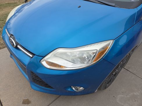 Used 2012 Ford Focus SE w/ SE Sport Pkg image 9