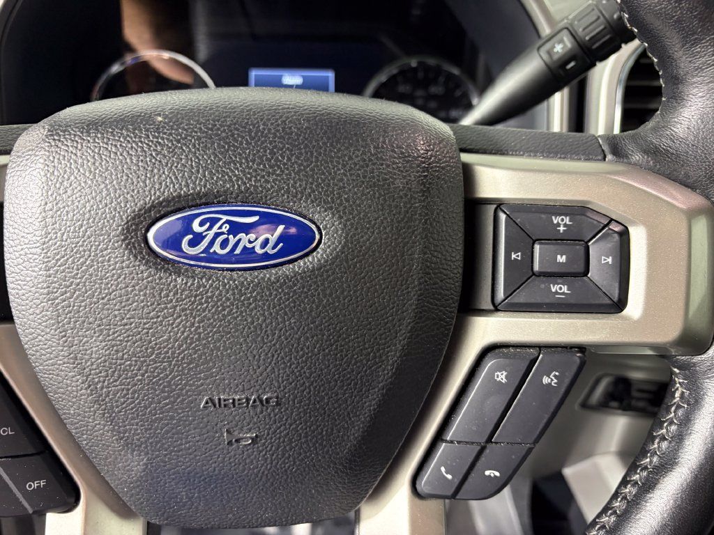 Used 2022 Ford F250 Lariat w/ Black Appearance Package AWD/4WD image 21