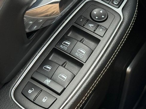 Used 2024 RAM 3500 Laramie image 20