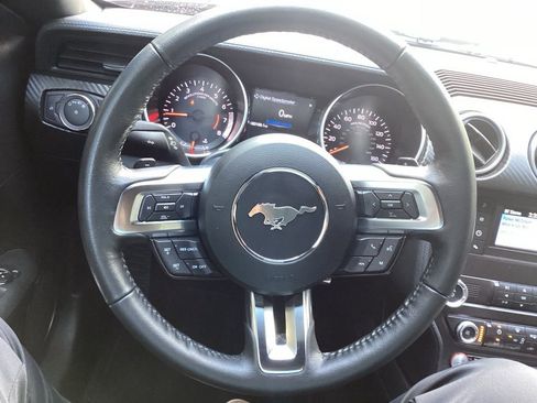 Used 2019 Ford Mustang Coupe image 34