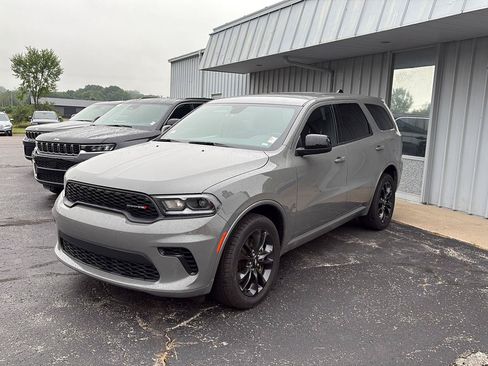 Used 2025 Dodge Durango GT AWD/4WD image 1