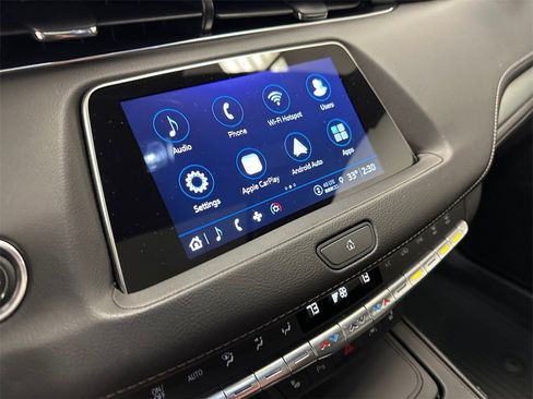 Used 2023 Cadillac XT4 Premium Luxury w/ Cold Weather Package image 19
