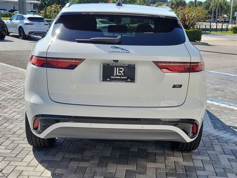 Used 2026 Jaguar F-PACE R-Dynamic S image 4