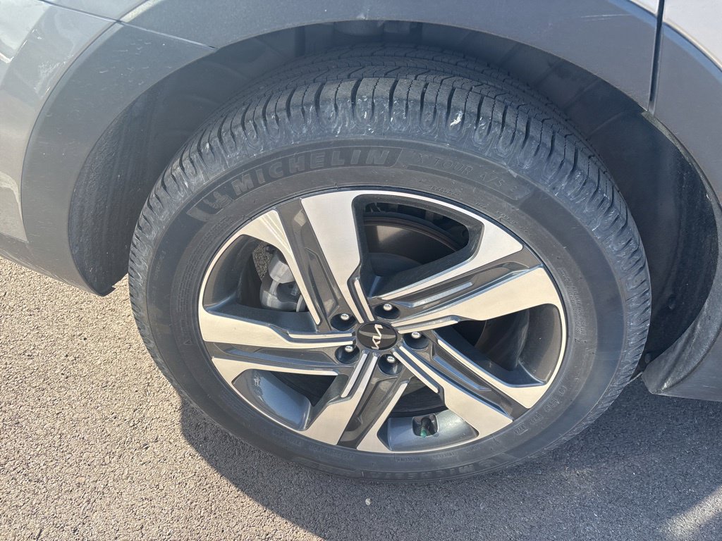 Used 2023 Kia Sorento SX Prestige AWD/4WD image 2
