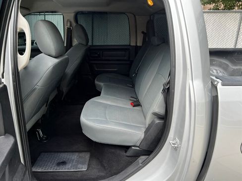 Used 2016 RAM 1500 ST w/ SXT Appearance Group AWD/4WD image 17