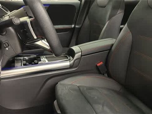 Certified 2025 Mercedes-Benz GLA 250 4MATIC image 26