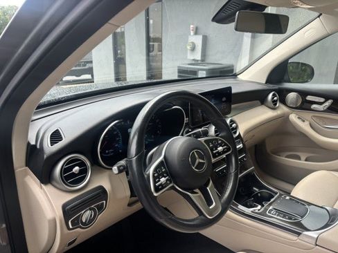 Used 2021 Mercedes-Benz GLC 300 4MATIC image 13