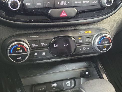 Used 2023 Kia Soul S FWD image 21