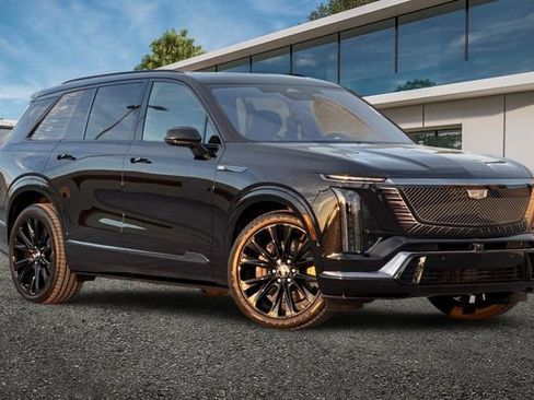 New 2026 Cadillac Vistiq Platinum image 2