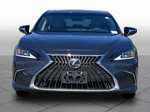 Used 2024 Lexus ES 350 w/ Premium Package FWD image 4