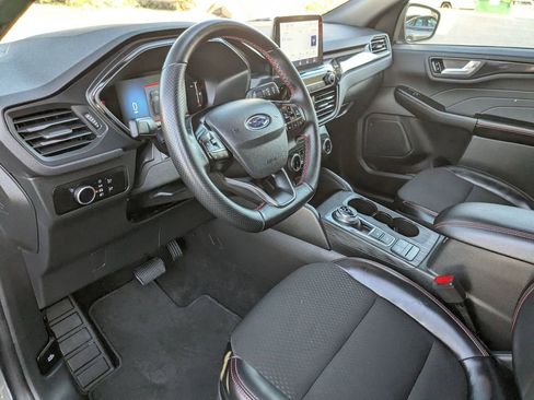 Used 2025 Ford Escape ST-Line AWD/4WD image 13