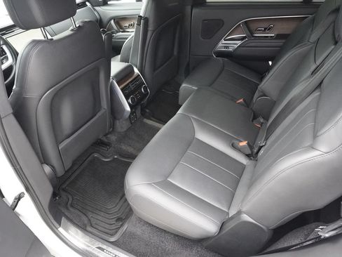 Used 2025 Land Rover Range Rover Long Wheelbase SE AWD/4WD image 29