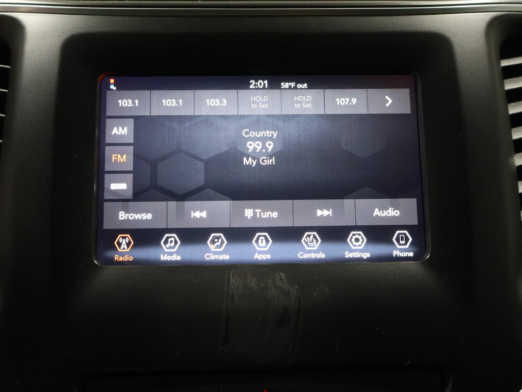 Used 2019 Jeep Cherokee Latitude Plus w/ Cold Weather Group AWD/4WD image 28