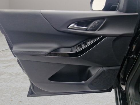 New 2026 Chevrolet Equinox LT w/ LPO, Floor Liner Package image 11