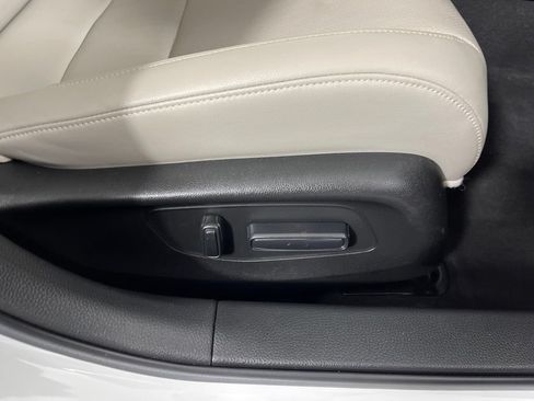 Certified 2024 Honda Civic Touring image 8
