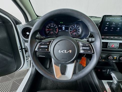 Certified 2023 Kia Forte LXS image 11