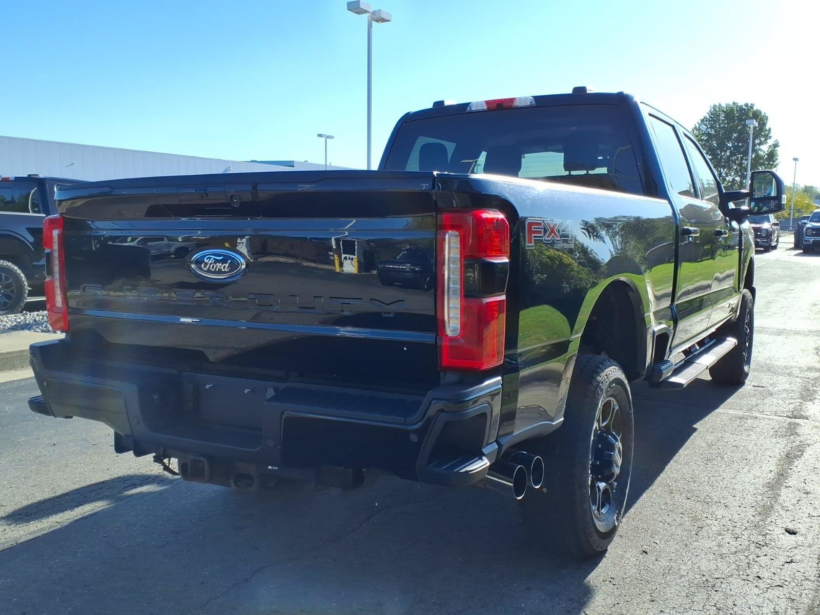 Certified 2023 Ford F250 XLT w/ XLT Premium Package AWD/4WD image 5