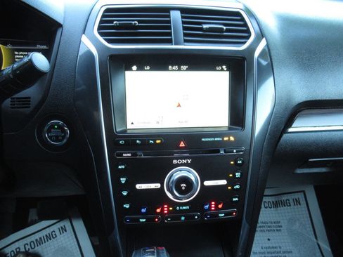 Used 2018 Ford Explorer Limited w/ Equipment Group 301A image 26