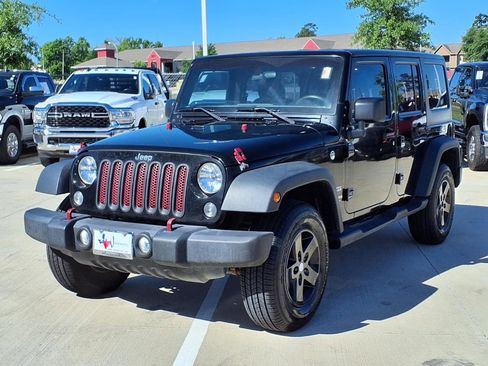 Used 2016 Jeep Wrangler Unlimited Sport AWD/4WD image 3