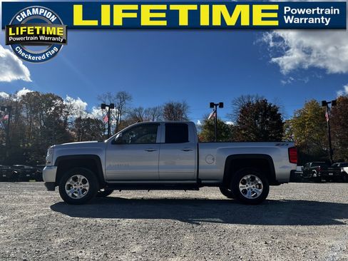 Used 2017 Chevrolet Silverado 1500 LT w/ All Star Edition image 16