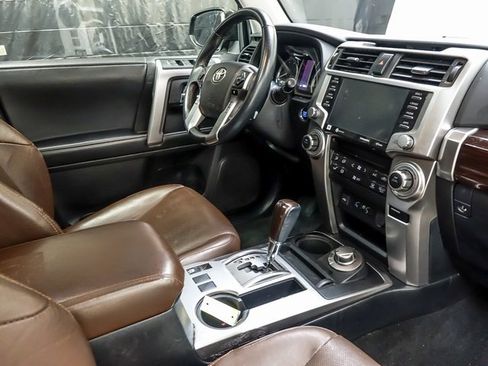 Used 2021 Toyota 4Runner Limited image 27